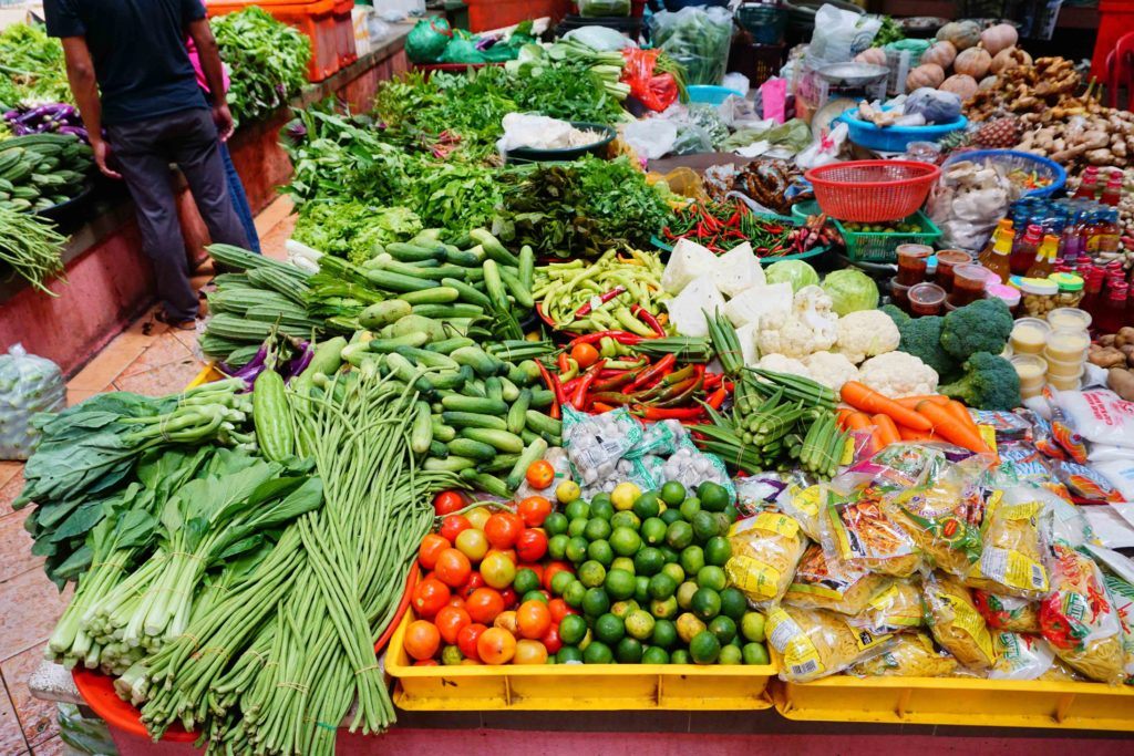 Panduan Memilih Bahan Makanan Segar Di Pasar Tradisional Dan Supermarket